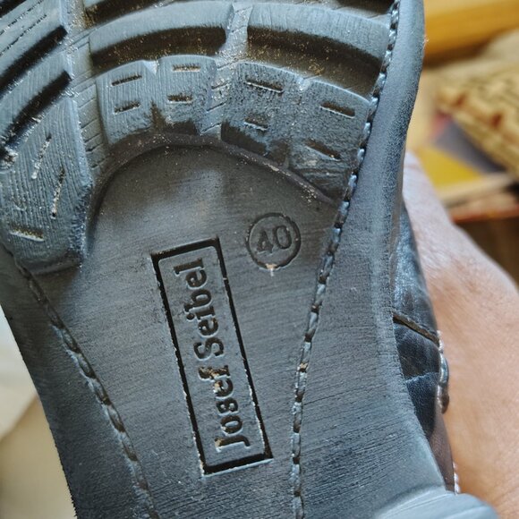 Josef Seibel Sandra Black Leather Boots Womens 9 1/2 Lace-Up Fleece Lined Combat - Picture 9 of 9